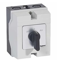 Comutator cu came Legrand, in trepte, 3P, 7.5A, 0-AR-AV, PR17, 027775