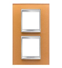 Rama decorativa aparataj unitar Gewiss, verticala, 4 posturi, ocru, Chorus Lux International, GW16224CO