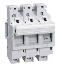 Separator tip sertar Legrand, cu borne protejate, 3P, 50A, 14x51mm, 400VAC, 021504