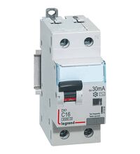 Siguranta automata (disjunctor) cu protectie diferentiala monofazica Legrand, 16A, 30mA, curba C, RCBO, tip AC, 6kA, 411002