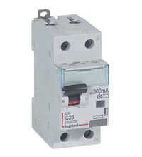 Siguranta automata (disjunctor) cu protectie diferentiala monofazica Legrand, 25A, 300mA, curba C, RCBO, tip AC, 6kA, 411026