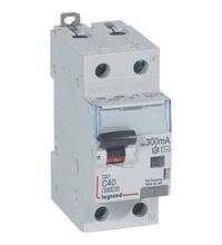 Siguranta automata (disjunctor) cu protectie diferentiala monofazica Legrand, 40A, 300mA, curba C, RCBO, tip AC, 6kA, 411028